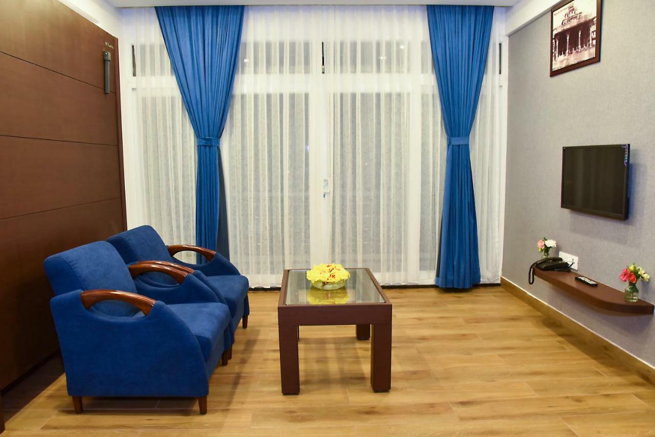 Silver Oak Hotel Mysore Exterior foto